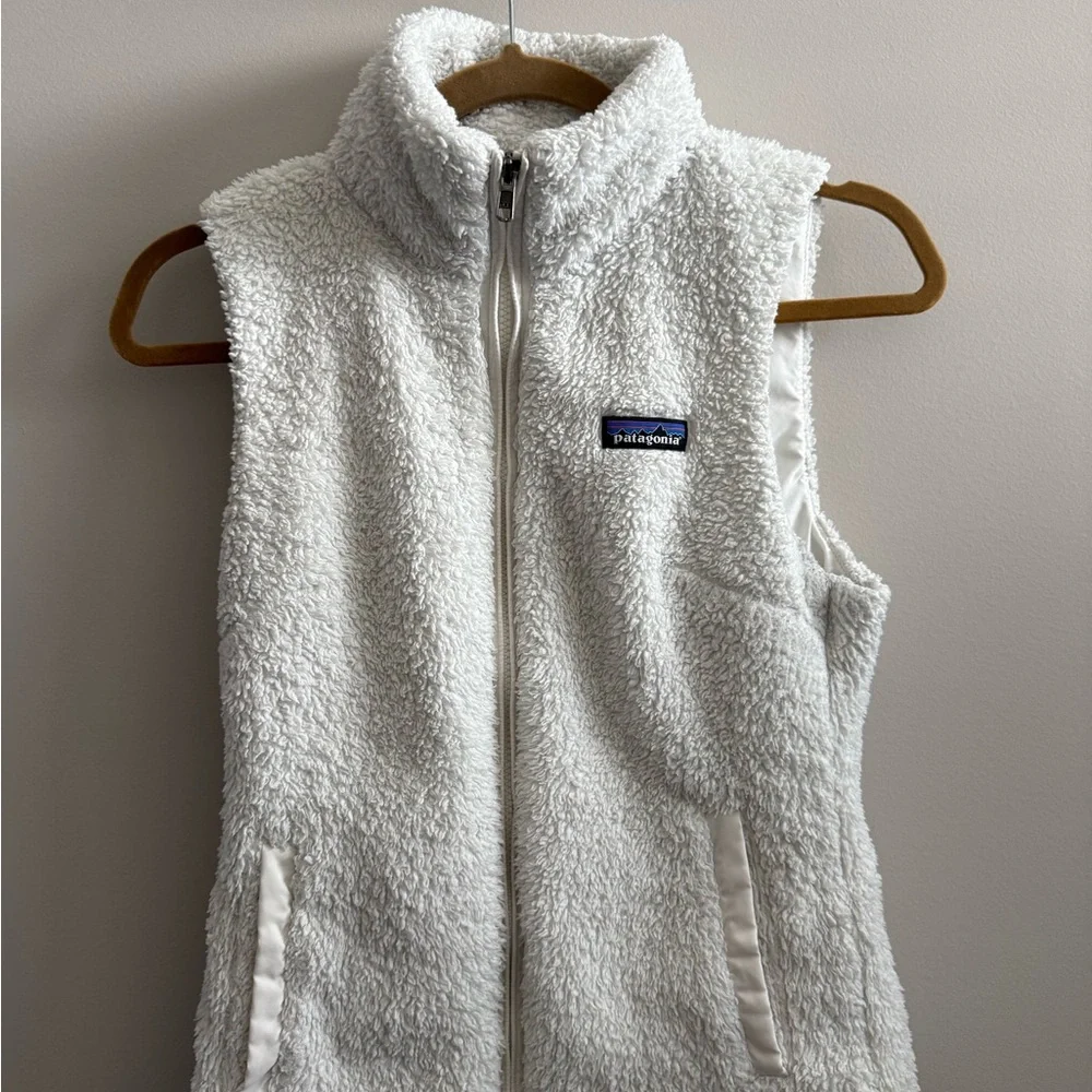 Patagonia White Sherpa Fleece Vest - Zip Front - Womens XS - Picture 1 of 3